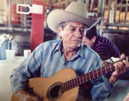 Cornelio Nelo Bravo González