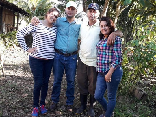 Nelson Bravo Fonseca y sus hijos